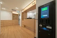 Aank Hotel Cheonan Station 1st فنادق في تشونان-سي