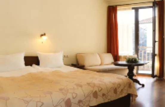 Family Complex Mountain Romance Apartments