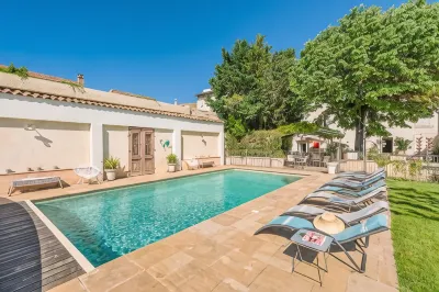 Hôtel la Suite Hotel in zona Camille Muffat Pool