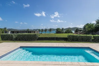 Dieppe Bay Suites Hotel a 