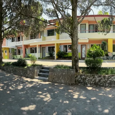 Hotel Azaya 鄰近翁布尔西多穆克蒂的酒店