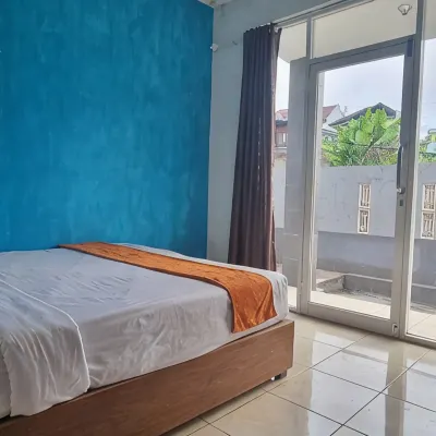 Graha Dewata Home Hotels near Badut Temple
