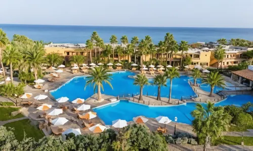 AQUILA RITHYMNA BEACH