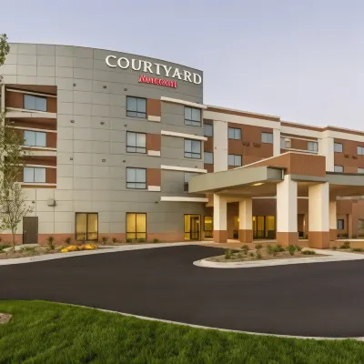 Courtyard Kalamazoo Portage Hotels near Latitude 42° Brewing Company Portage