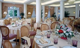 Hotel Savoy Palace
