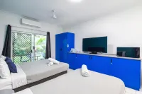Coral Beach Lodge Hotels in Port Douglas