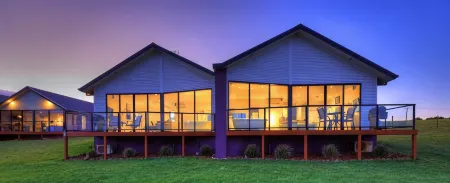 Horizon Deluxe Apartments Отели в г. Смиттон