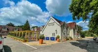 The Angel Hotel - Bãi đậu xe