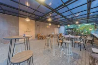 Urbanview Hotel Khayrizsan Tasikmalaya by RedDoorz Stasiun Tasikmalaya附近的飯店