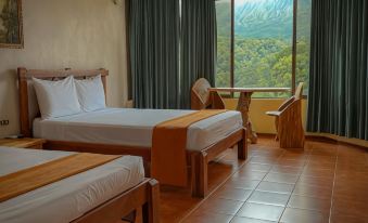 Arenal Roca Lodge