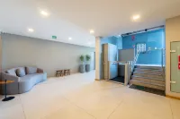 Fully Equipped Apts With Leisure Minutes From the Beach Hfos - căn hộ