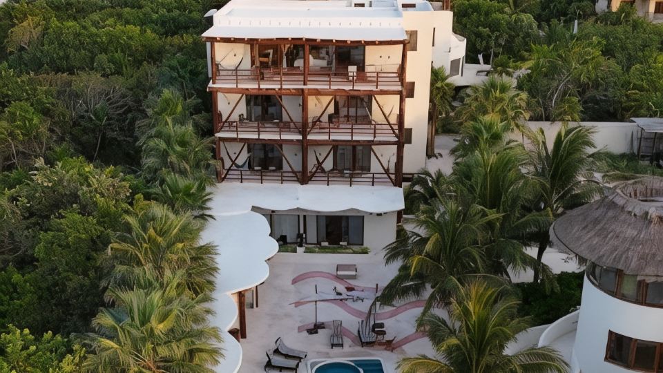 Beach Front Hotel Boutique DK House