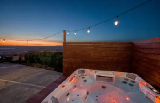 Black Sands Inn