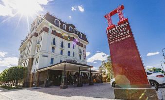 Palais Royal Hotel