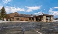 Heartland Inn & Suites, SureStay Collection by Best Western