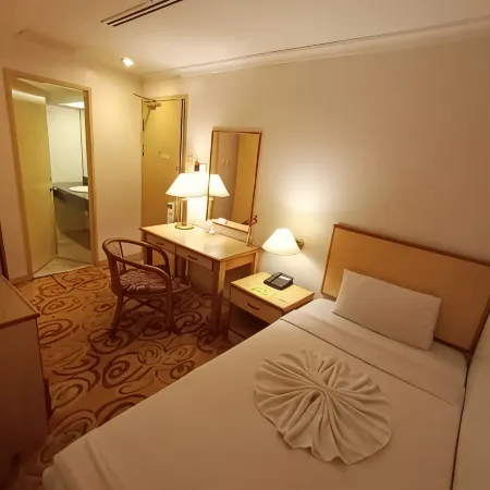 THE ORCHID HOTEL