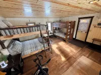 Riverfront cabin, on a secluded section of the Middle Branch, Pere Marquette - Chalets