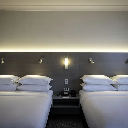 DoubleTree by Hilton Cairns