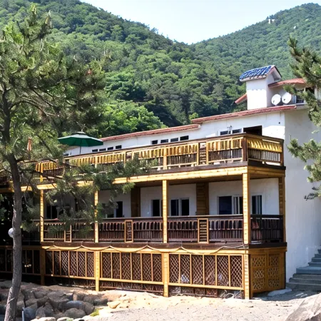 Namhae Songjeong Hwangto Pension