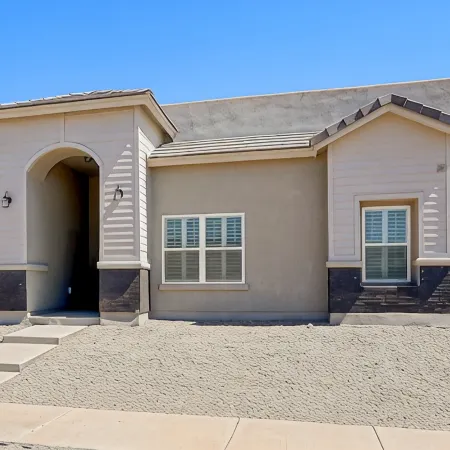 Large Modern Mid-Century Getaway 5 Bed Rooms Outdoor Grille