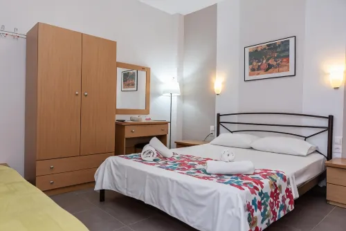 Nikos Apartments