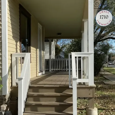 Urban Farmhouse near O’Hare Airport