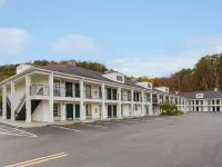 Howard Johnson by Wyndham Dalton Ξενοδοχεία στην πόλη Dalton
