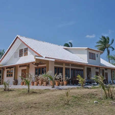 Beach Front Villa, Saphli beach, Chumphon,Thailand