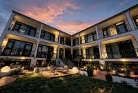 Yaxin Meina | Serene Courtyard Boutique Stay (Nalati Scenic Area)
