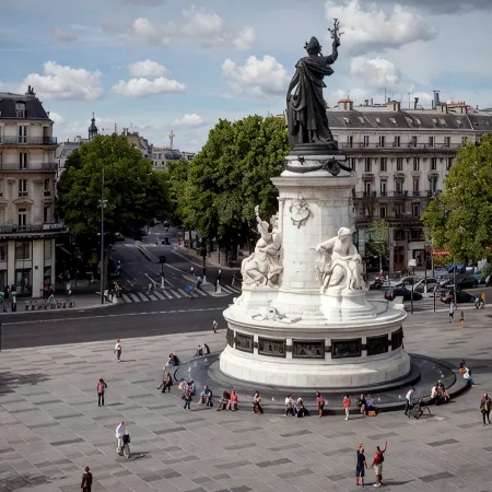 The Originals City, Hôtel Paix République, Paris Отели рядом с достопримечательностью «4-й округ: Отель-де-Виль»