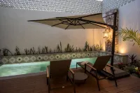 3 BR. House with Private Heated Pool near Rosewood - Villas