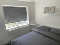 Greenwich Oasis Near o2 arena with Spacious Charm 리 주변 호텔