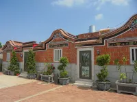 Antique Courtyard B&B