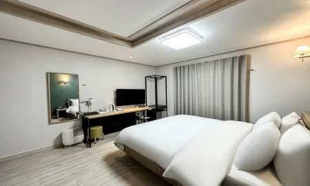 Gumi Time Hotel