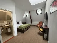 The Velvet Lodge Hotels in Hague