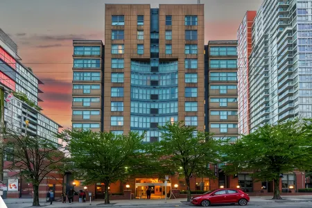 Grand Park Hotel & Suites Downtown Vancouver, Ascend Hotel Collection