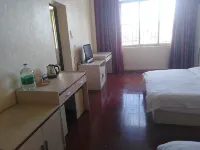 Xuanwei Shenghui Business Hotel