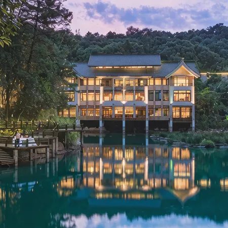 PUER MEI ZI LAKE HOTEL & RESORTS