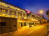 Riviera Hotel Macau Hotels near St. Augustine Square