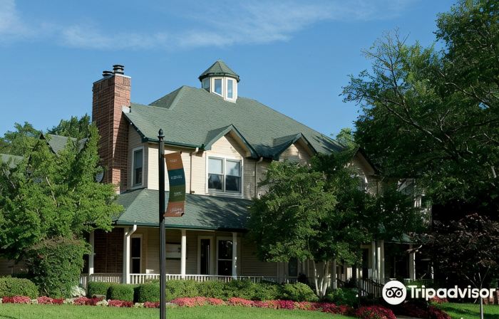 The Sanford House Inn & Spa