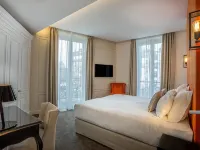 Hotel La Comtesse Tour Eiffel Các khách sạn gần Điểm ngắm tháp Eiffel