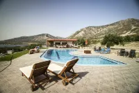Glykeria Hotel