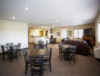 Super 8 by Wyndham Jamestown