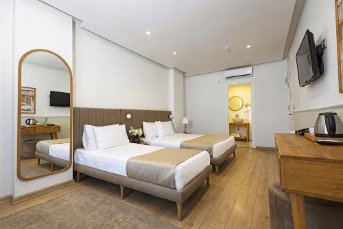 MESHK AIRPORT HOTEL - Mountain view