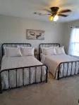 Warren Cove 6Bd 3.5ba Home  Sleeps 22, Ramp, Dock Plenty of Parking - 4-Star