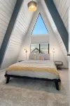 Shadow Peak A-frame by Oregon Coast Modern - Manzanita Beach - Wifi