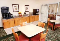 Fairfield Inn & Suites Tyler - breakfast