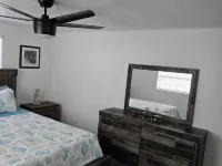 Charming 3-bedroom house in Hudson fl waterfront  with WiFi and AC Hotels in Hudson