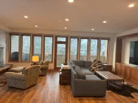 New Renovation 4 Bed - Walk to Gondola - Mountain Views - Ski Locker Included - chambre d’hôtes