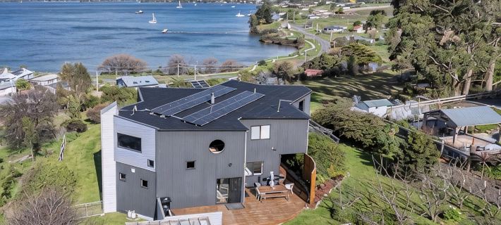 Quarry Hill Lookout ..... scenic views, luxurious amenities, relaxing atmosphere Hotels in Geeveston